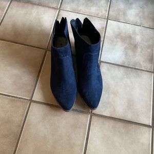 Just Fab dark Blue ankle boots. Size 8.5